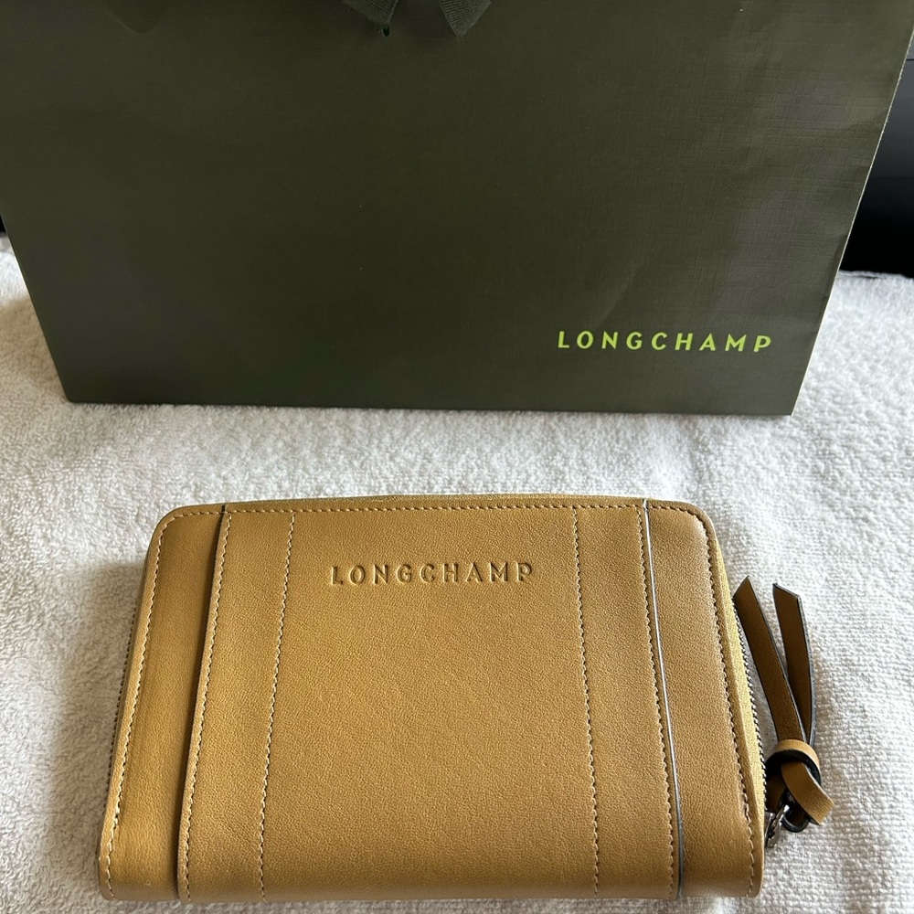 Longchamp leather 3D wallet
